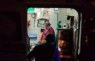 İki motosiklet çarpıştı, 5 kişi yaralandı