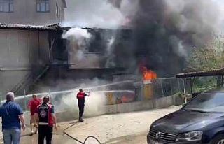 İkinci el satış yapan işyerinde yangın paniği