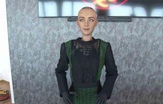 İnsana en çok benzeyen robot Sophia, Çamlıca Kulesi’nde...