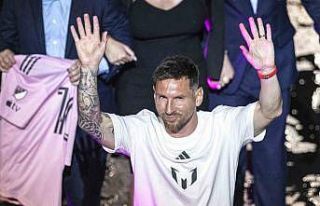 Inter Miami, Messi ve Busquets için imza töreni...