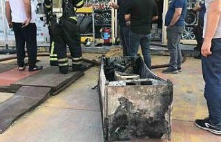 İş yerindeki klima ve buzdolabı yangın çıkardı
