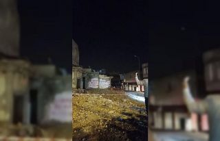 İslahiye’de hasarlı 2 bina çöktü