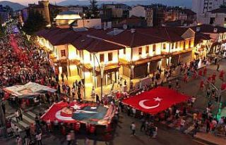 Isparta 15 Temmuz’ da tek yürek oldu