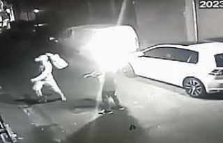 İstanbul’da kuaföre molotoflu saldırı kamerada