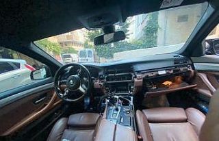 İstanbul’da oto teyp hırsızlığı kamerada:...