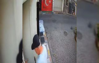 İstanbul’da turistlerin kabusu hırsız kamerada:...