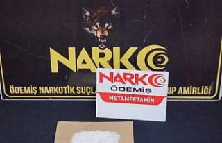 İzmir’de 67 uyuşturucu operasyonunda 46 tutuklama