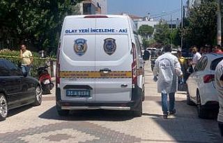 İzmir’de emniyet bekçisi, 9 yaşındaki kızının...