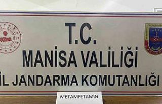 Jandarma aracını görüp paniklediler