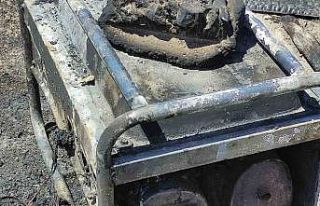 Jeneratörden sıçrayan alevler arpa tarlasını...