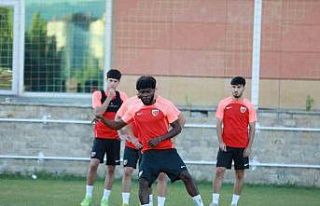 Joseph Attamah takıma katıldı