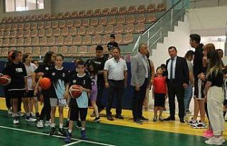 Kabakcı İncesu’da GSBOkulları’nı ziyaret etti