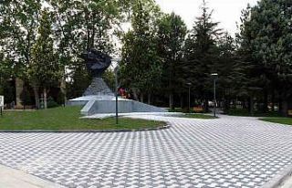 Karaman’da Türk Dil Parkı’nda yenileme çalışması...