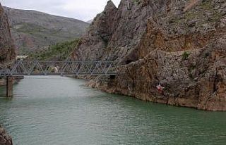 Karanlık Kanyon’da zipline ve tekne keyfi