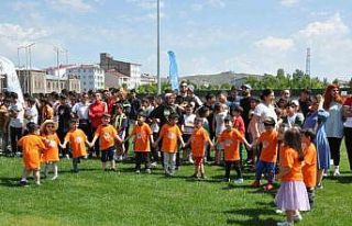 Kars’ta Yaz Spor Okulları’nın açılışı yapıldı