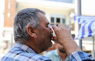 Kavurucu sıcakların vazgeçilmezi soğuk içecekler