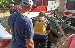 Kayalıklardan düşen yaşlı adam kurtarıldı