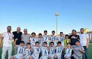 Kayseri U-12 Liginde şampiyon Demirspor oldu