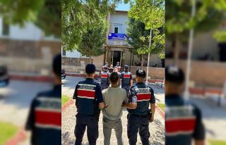 Kayseri’de bağ evinden hırsızlık yapan 2 şahıs...