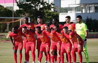 Kayserispor ikinci hazırlık maçına çıkıyor