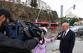 Keçiören Belediye Başkanı Altınok, gazetecilerin...