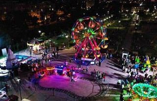 Keçiören’de çocuk lunaparkı eğlendirmeye devam...