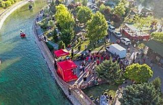 Keçiören’de piknikçiler park konseriyle eğlendi