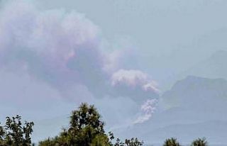 Kemer’deki orman yangınının büyüklüğü şehir...