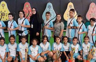 Kepez’in okçuları gelenekseli öğrendi