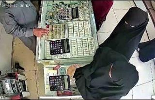 Kılık değiştirerek kuyumcu soyan 2 kadın tutuklandı