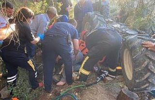 Kırkağaç’ta traktör devrildi, 1 kişi yaralandı