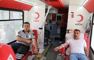 Kızılay Kavak’ta kan bağışı topladı