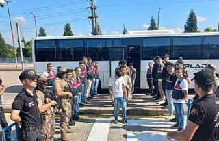 Kocaeli’de yakalanan 138 düzensiz göçmen sınır...