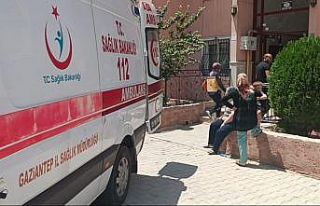 Kontrolden çıkan asansör zemin kata düştü: 5...