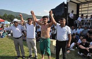 Köyde bayram şenliği