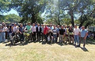 Köyde düzenlenen bayram etkinliği renkli görüntüleri...