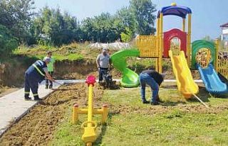 Köylerde parklar yenileniyor