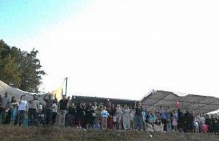 Köylü kadınlardan Süper Lig’i aratmayan tezahürat