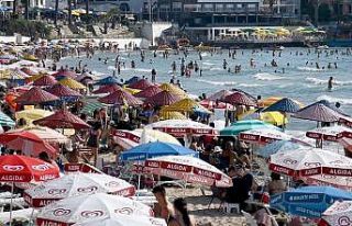 Kuşadası bayram tatilinde 2 milyon ziyaretçi ağırladı