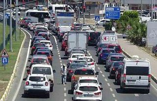 Kuzey Ege’de trafikte dönüş yoğunluğu başladı