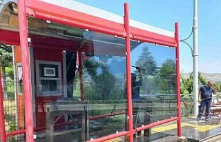 Malatya’da duraklar yenileniyor