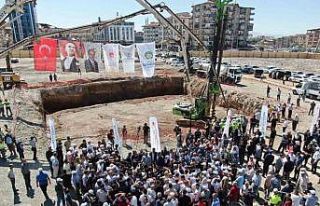 Malatya’da yerinde dönüşümde ilk kazma vuruldu