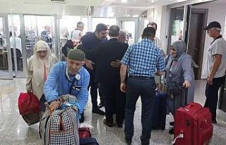 Malatyalı hacıların yurda dönüşü başladı
