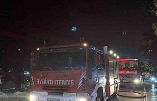 Maltepe’de tekne alev alev yandı