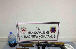 Manisa’da jandarma ekipleri uyuşturucuya geçit...