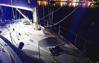 Marmaris’te yelkenli teknede 13 göçmen yakalandı