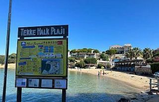 Mavi bayraklı plaja lağım suyu aktı