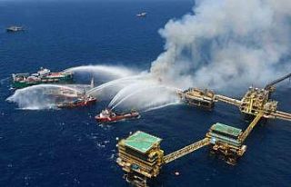 Meksika Körfezi’ndeki patlama ve yangının bilançosu...