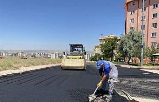 Melikgazi, TOKİ’de Yol Yenileme Çalışması Yapıyor