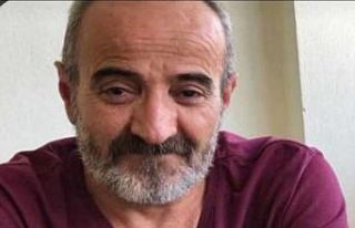 Menzil grubu liderinin cenazesinden dönenleri taşıyan...